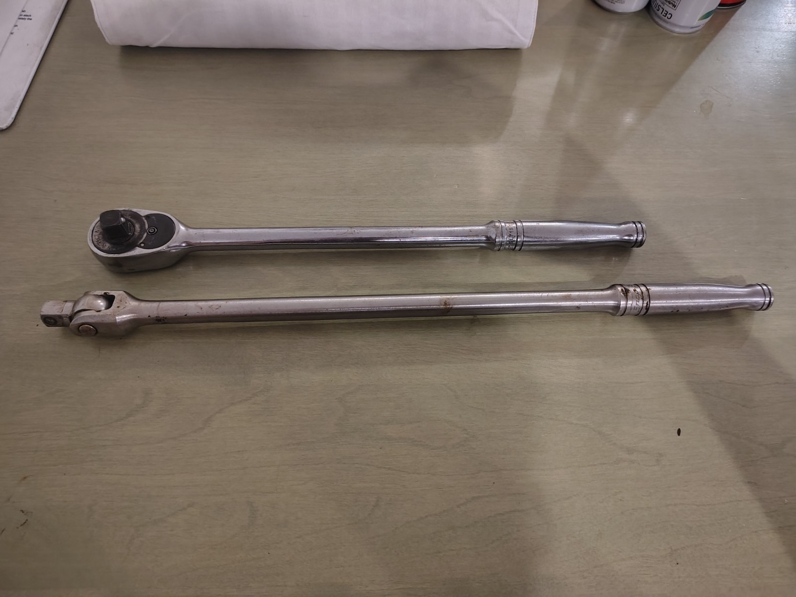 Snap-On Tools SL715 1/2″ Drive Heavy Duty Long Ratchet And SN18A Breaker Bar