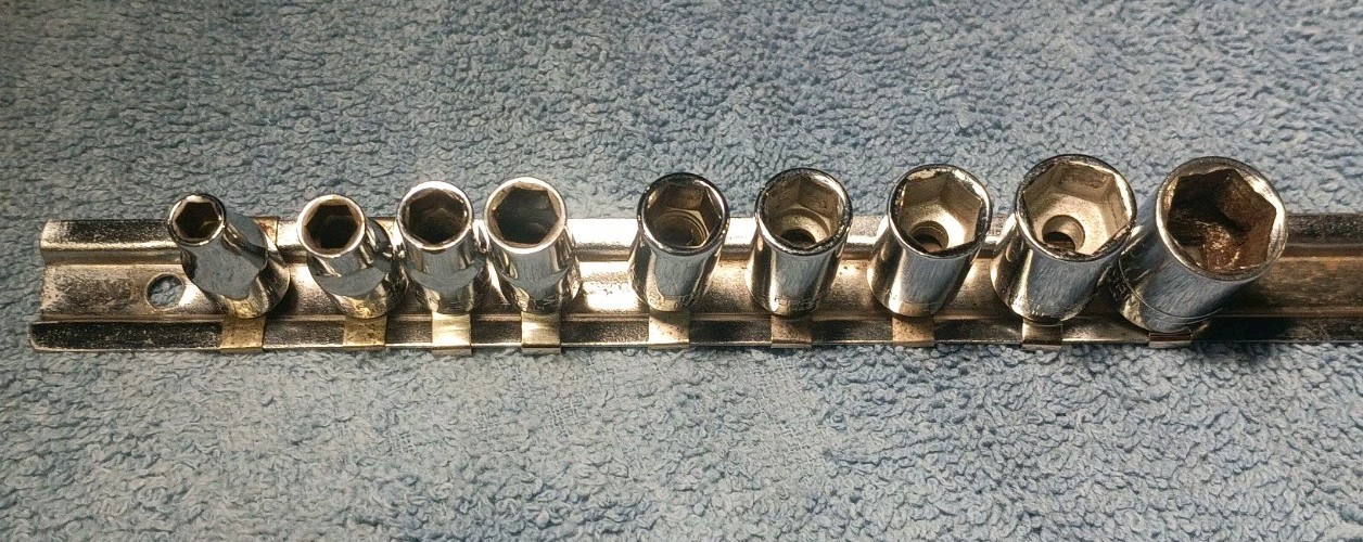 Craftsman 1/4″ Dr. SAE Chrome 9 PC. Socket Set 3/16″-1/2″ 6pt, See Description