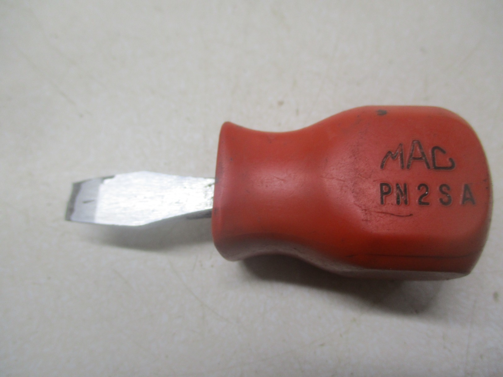 Snap On Flat Tip Stubby Hard Black Handle Screwdriver SDD1 & MAC PN2SA Stubby
