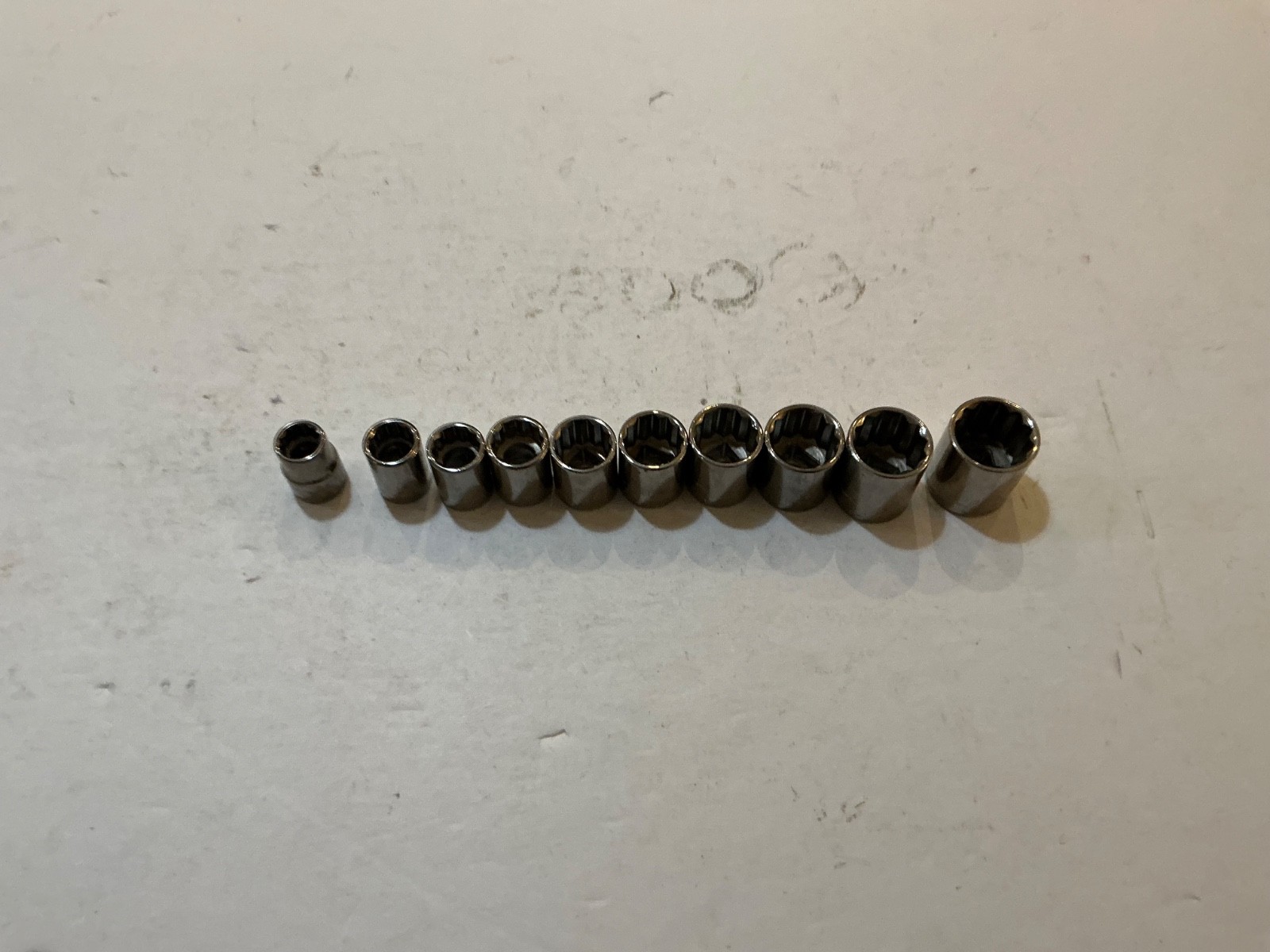 Craftsman 10 pc 3/8″ drive shallow 12 pt metric socket set 10mm-19mm USA made