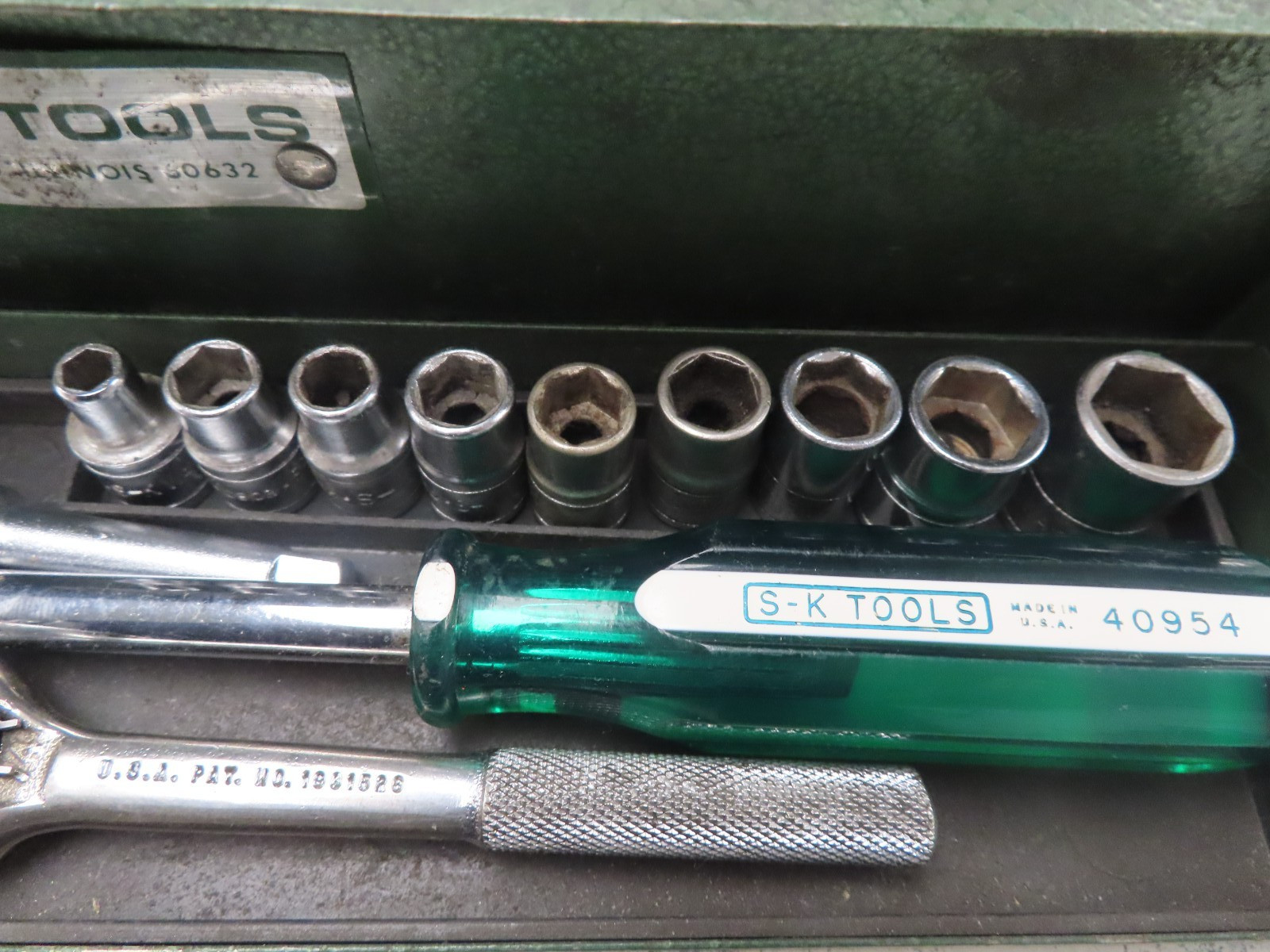 SK PROFESSIONAL TOOLS – 19 PIECE 1/4″ DRIVE SOCKET SET # 4921 USA