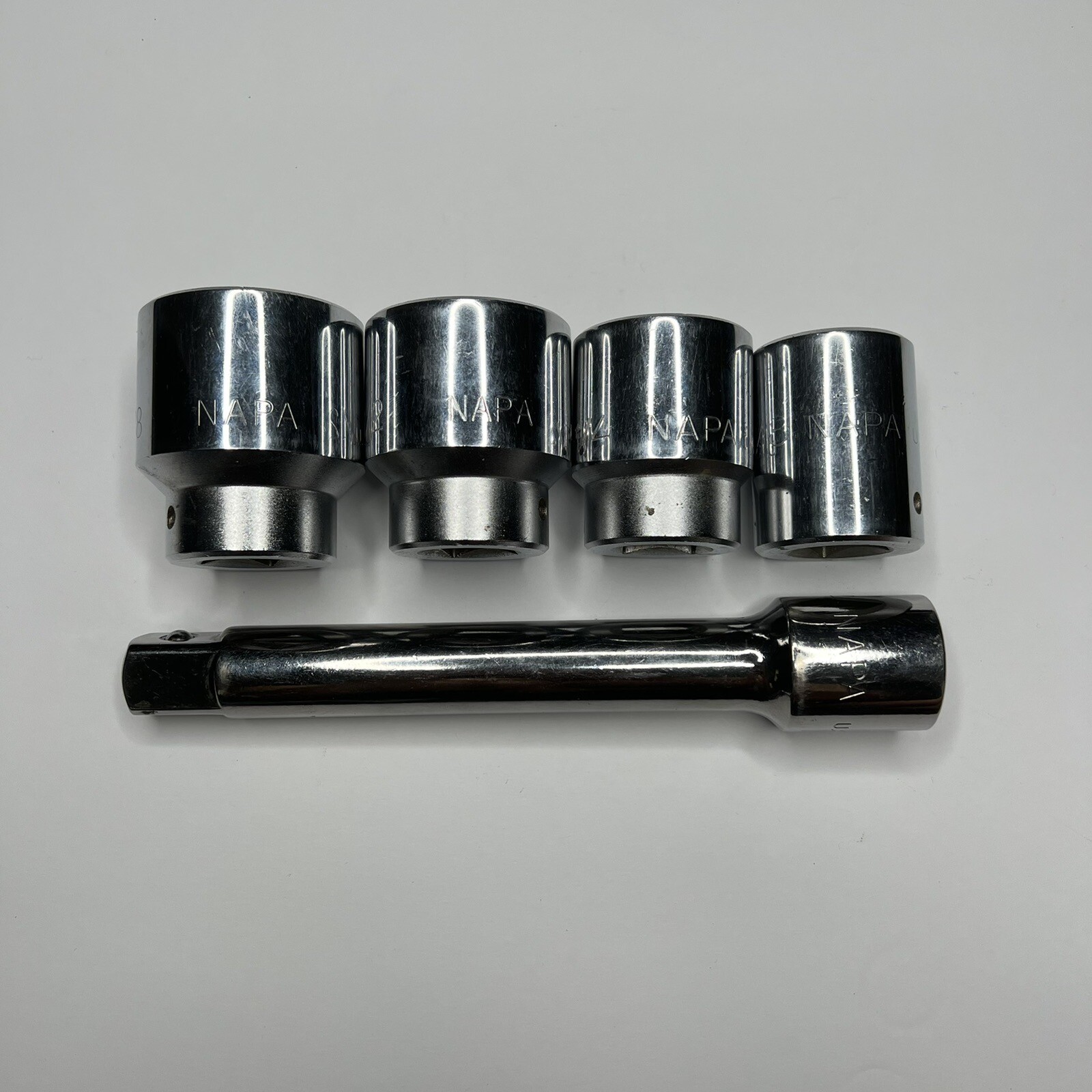 Napa 3/4″ Drive Sockets & 6” Extension 5pc 1-5/8” , 1-1/2” , 1-1/4” , 1-1/8” USA