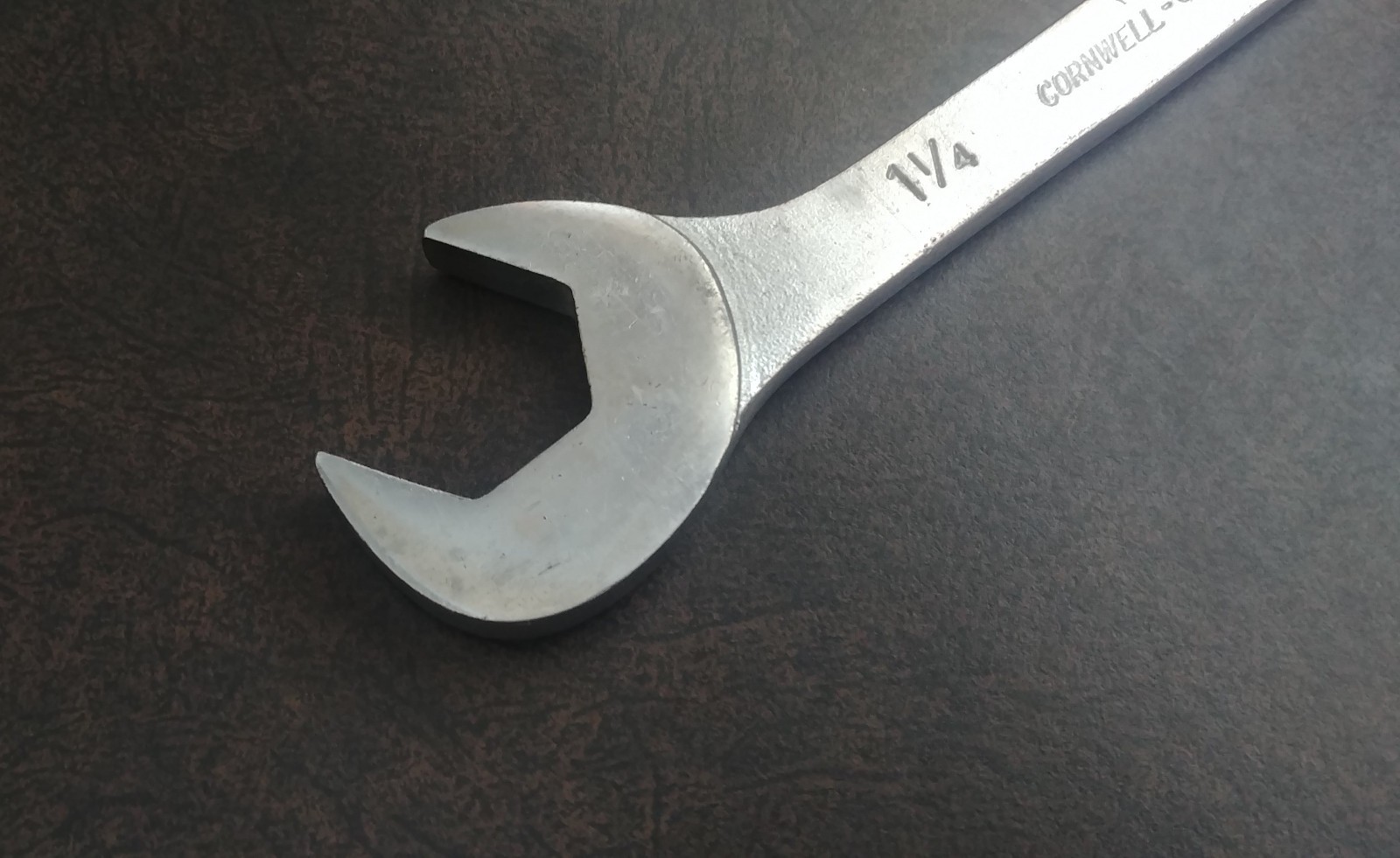 Cornwell 1-1/4″ 4-Way Angled Wrench [AW-4040] *MADE IN USA* *NO OWNERS MARKS*