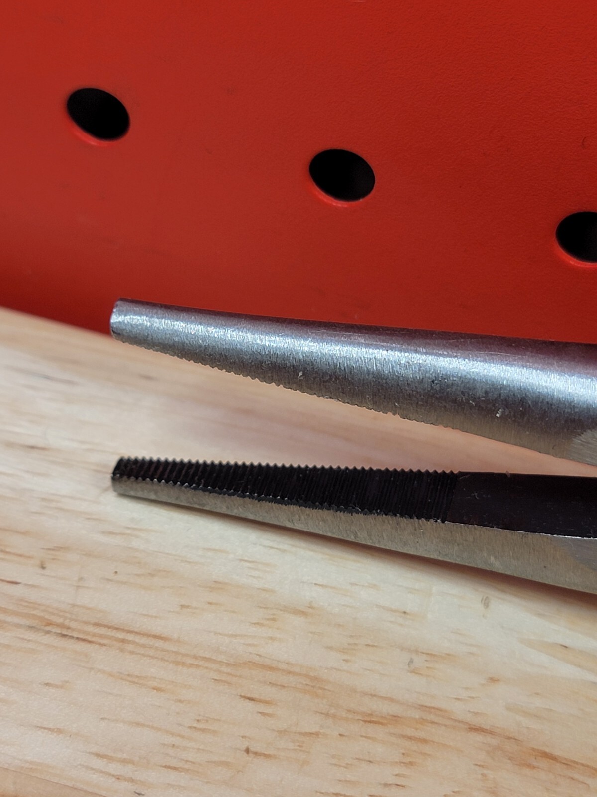Mac Tools NICE P301731 11” Long Spring Loaded ORANGE Handle Needle Nose Pliers