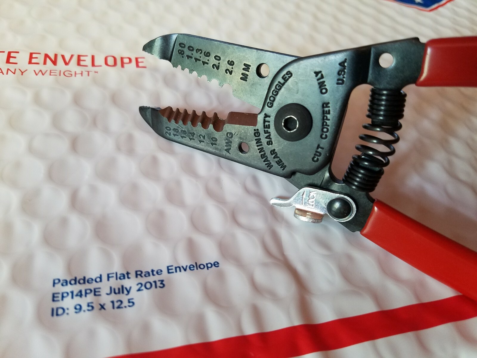 NEW Crescent WS15 6″ Self-Opening Wire Strippers/Cutters