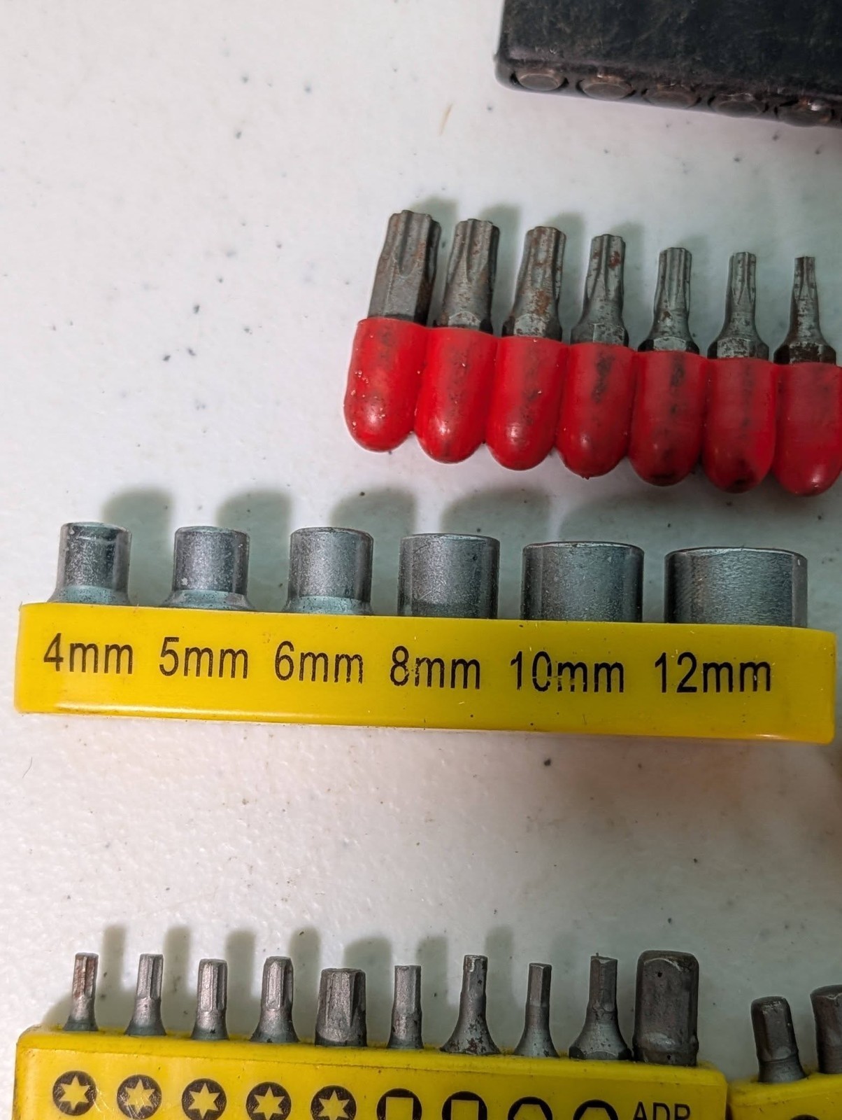 1/4″ Drive 6 Point Socket Set Metric & Standard & Other Misc Bits