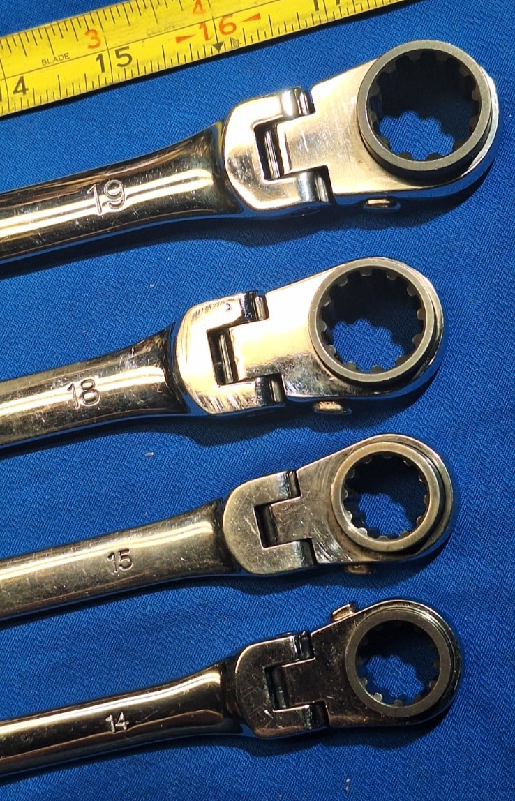Platinum Tools 4-Piece Metric XL Ratcheting reversible Wrench Set 19mm-12mm