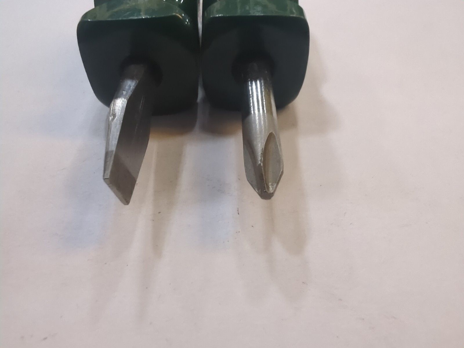 Nice S-K Tools Stubby Phillips & Slotted Screwdrivers 81001 82006 Hard Handle