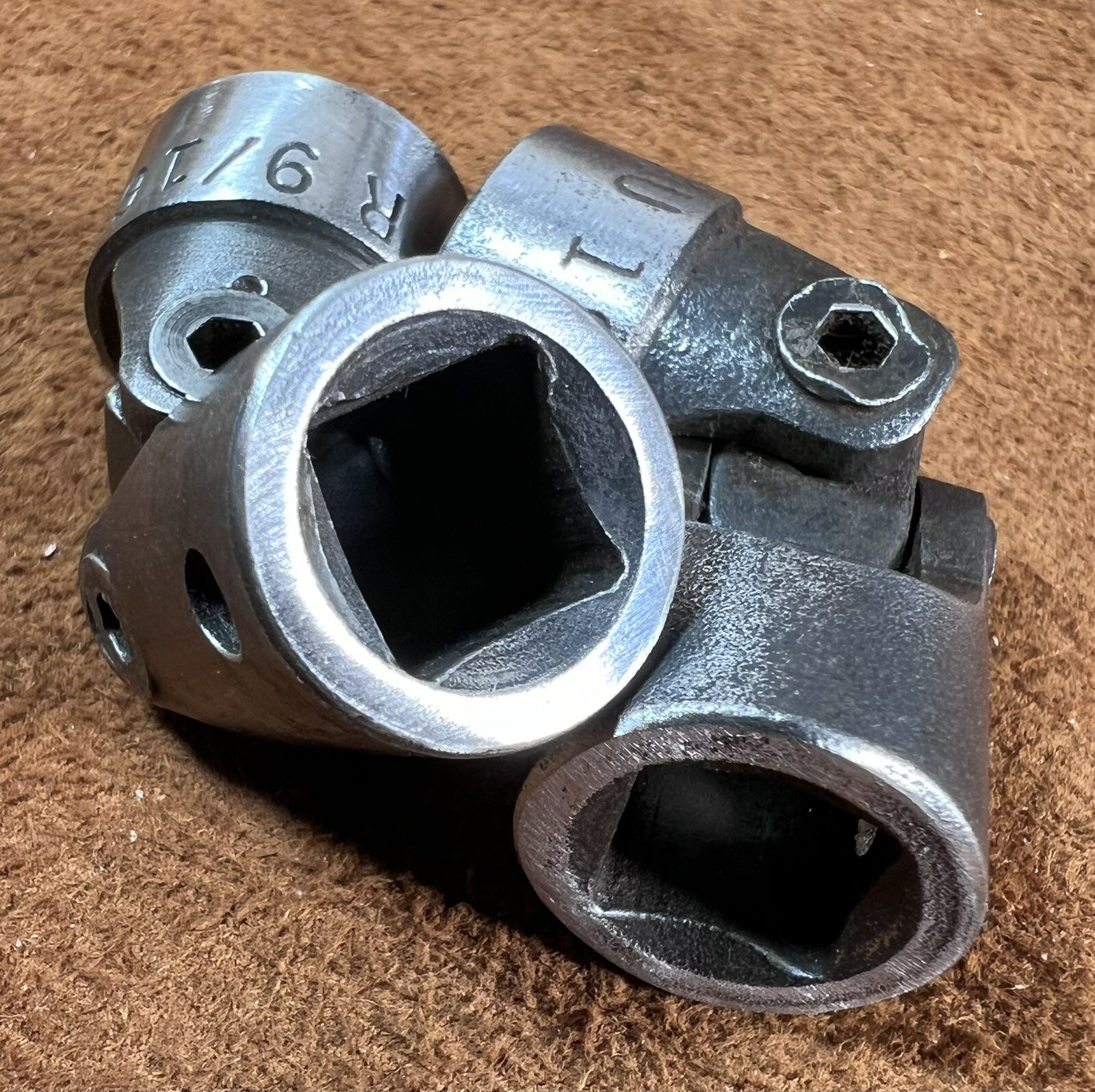 MAC, XU182 & XU186, 3/8” Drive, 9/16” 12 Point & 6 Point Swivel Sockets