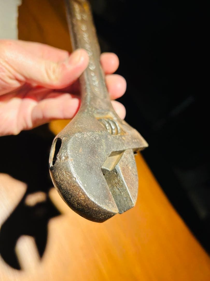 Vintage item!! ️ Obtained from a foRMer US ARMy colonel Crescent monkey wrench