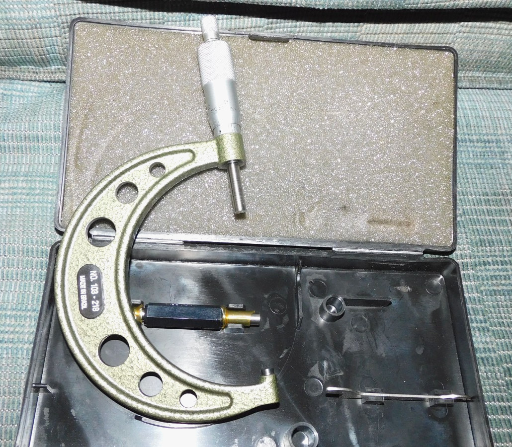 Mitutoyo 103-180 103 Series 3 to 4″ SAE Mechanical Outside Micrometer, Beautiful