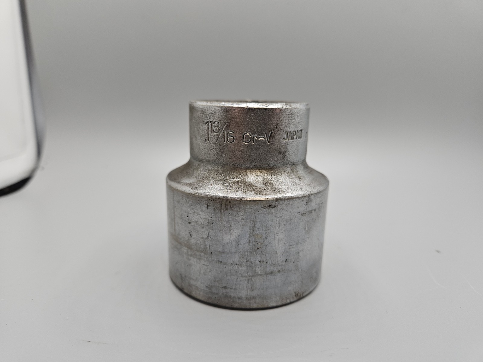 1-13/16 inch CR-V (Chrome Vanadium) heavy-duty socket