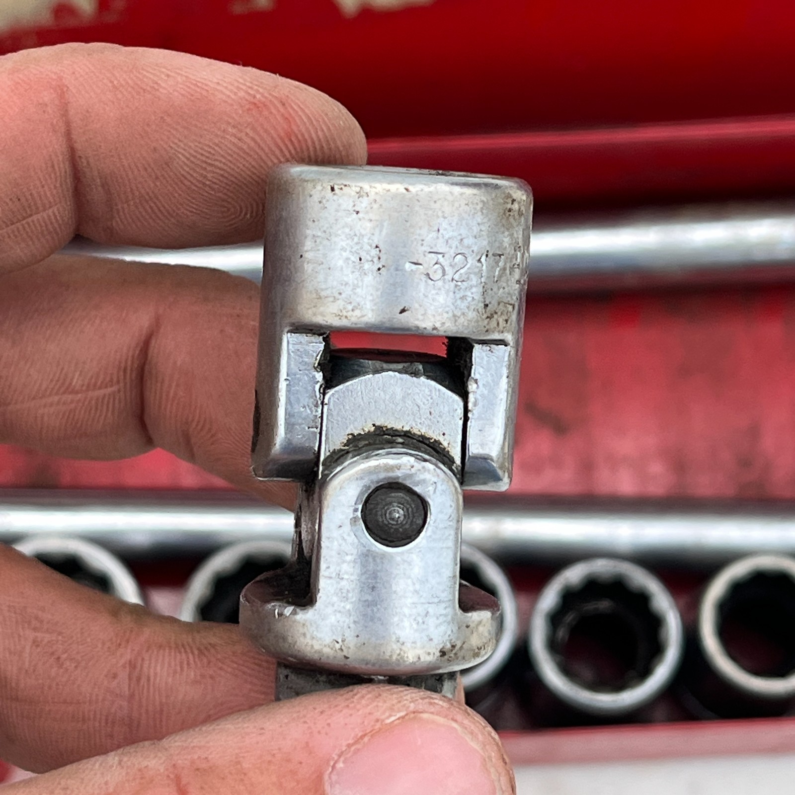 VINTAGE INDESTRO SUPER 18 Pc 1/2″ DRIVE SOCKET RATCHET SET + BOX – 7/16″- 1-1/8″