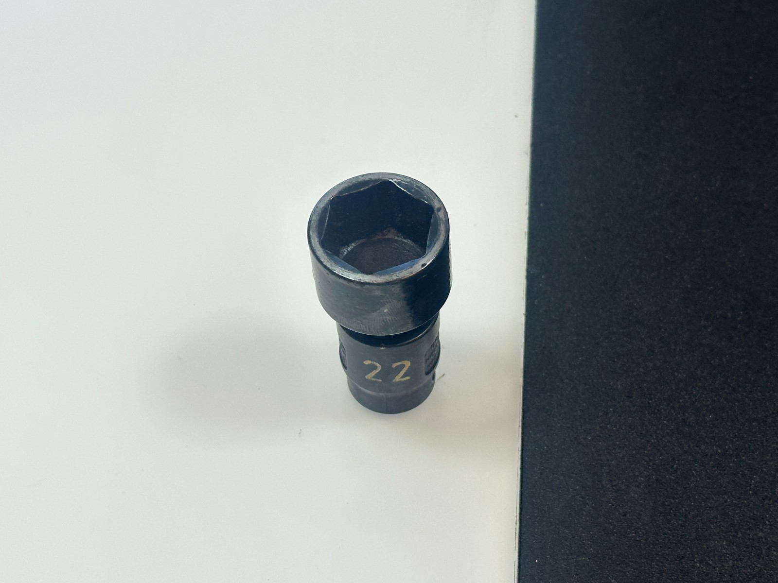 🇺🇸 Matco Tools BUP22M6B 3/8″ Drive 22mm Metric 6-Point Universal Impact Socket