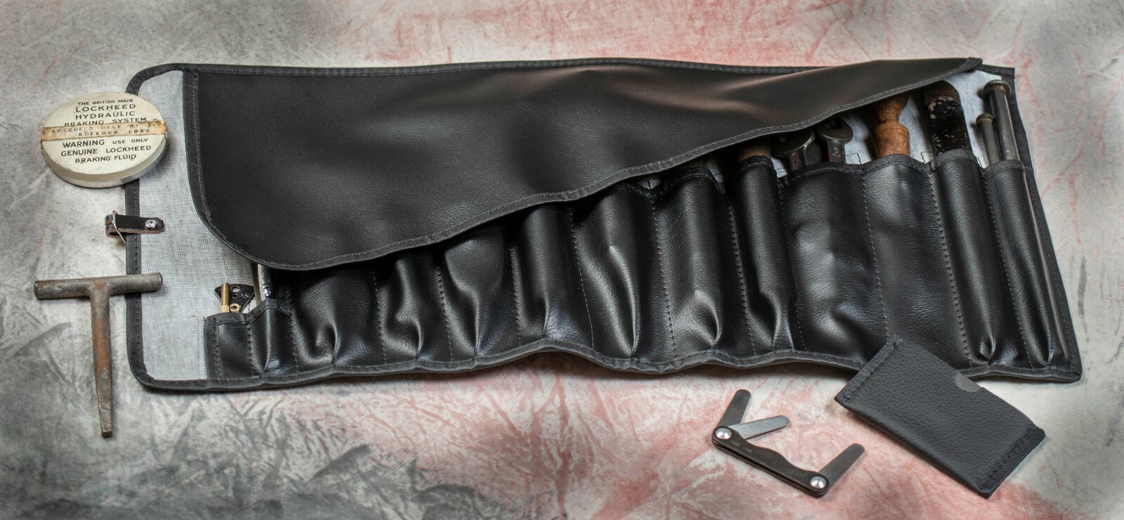 Jaguar XK120 Tool Bag – C.2882 / C2 – Black Vinyl with White Lining