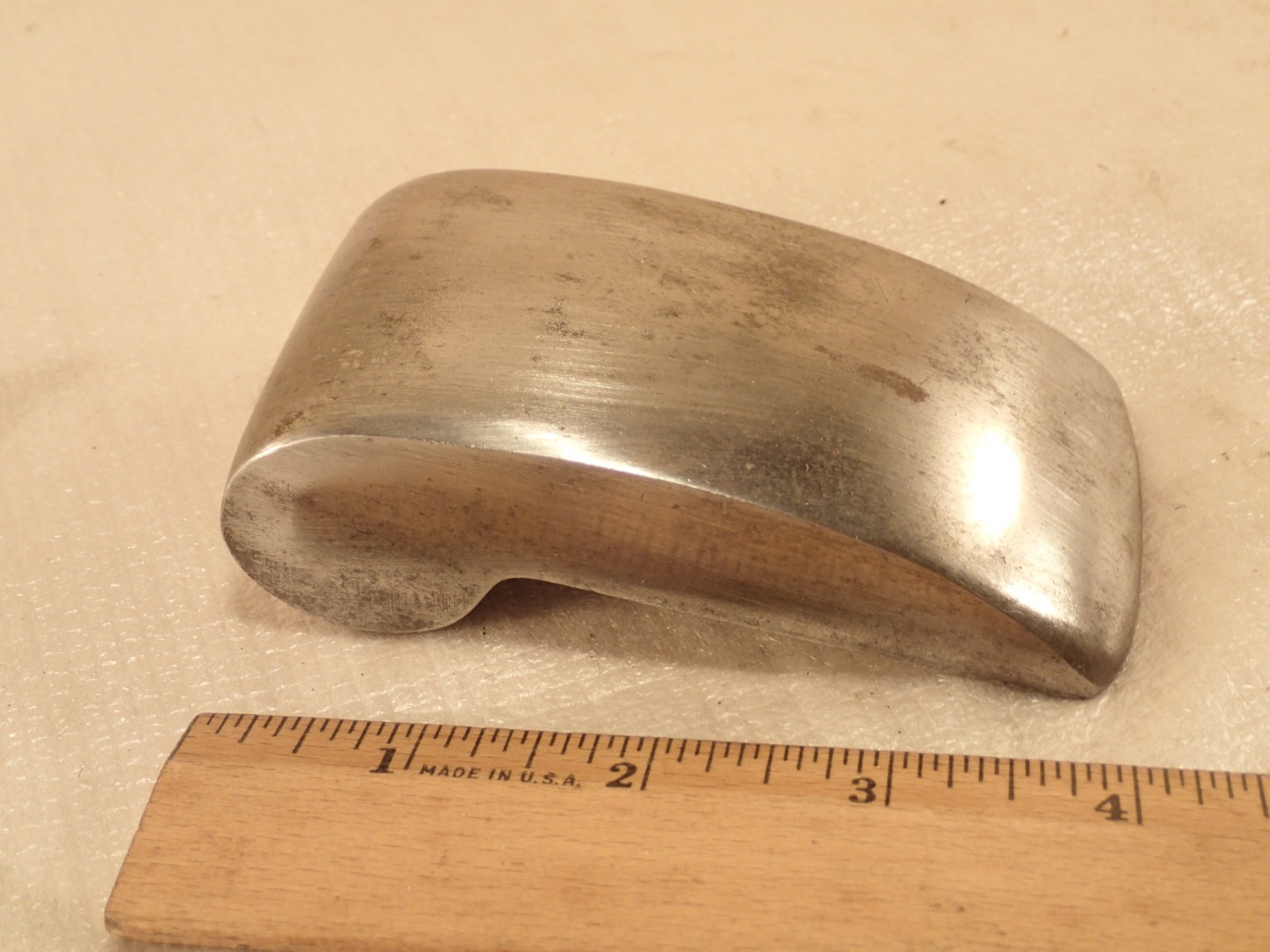 Vtge Auto Body Anvil Dolly, Curved ‘Comma’ Shape, Fender Sheet Metal 4″L, 2 lbs.