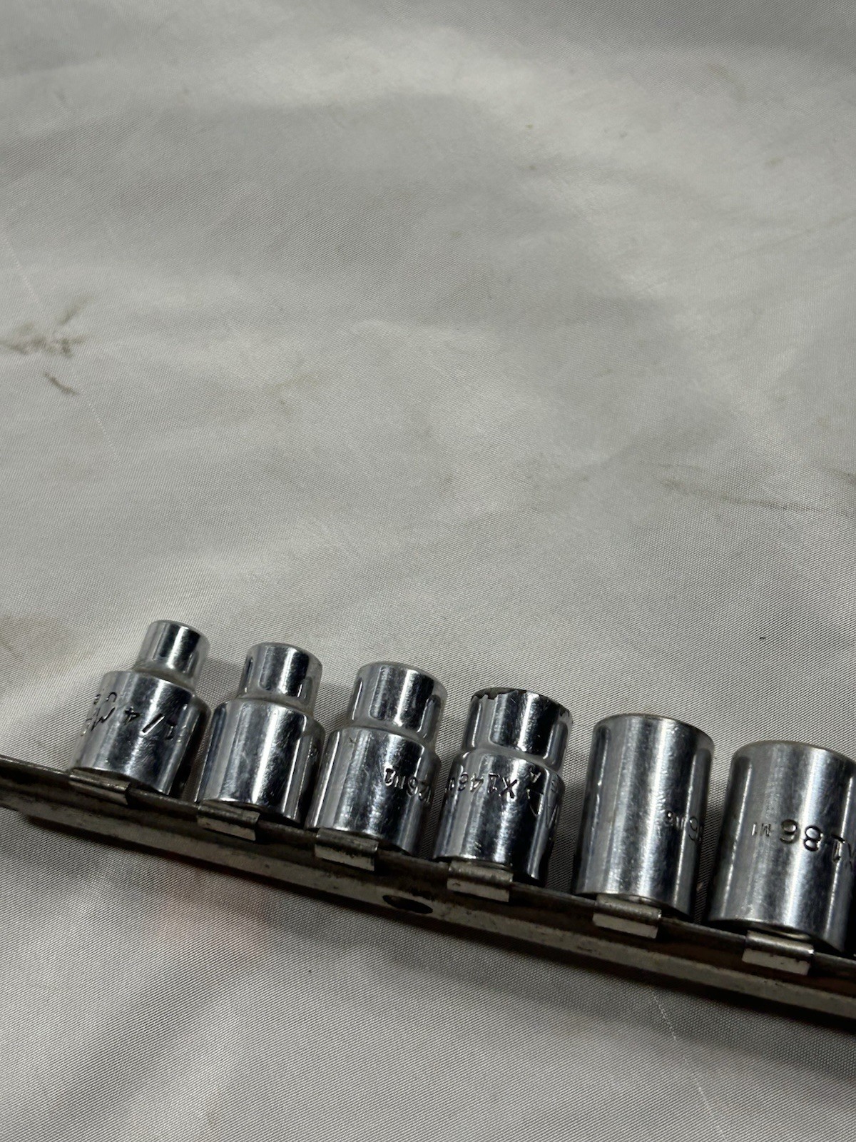 Mac Tools 12pc 3/8 Drive SAE Shallow Socket Set 1/4” To 15/16″ X 6Pt Dr