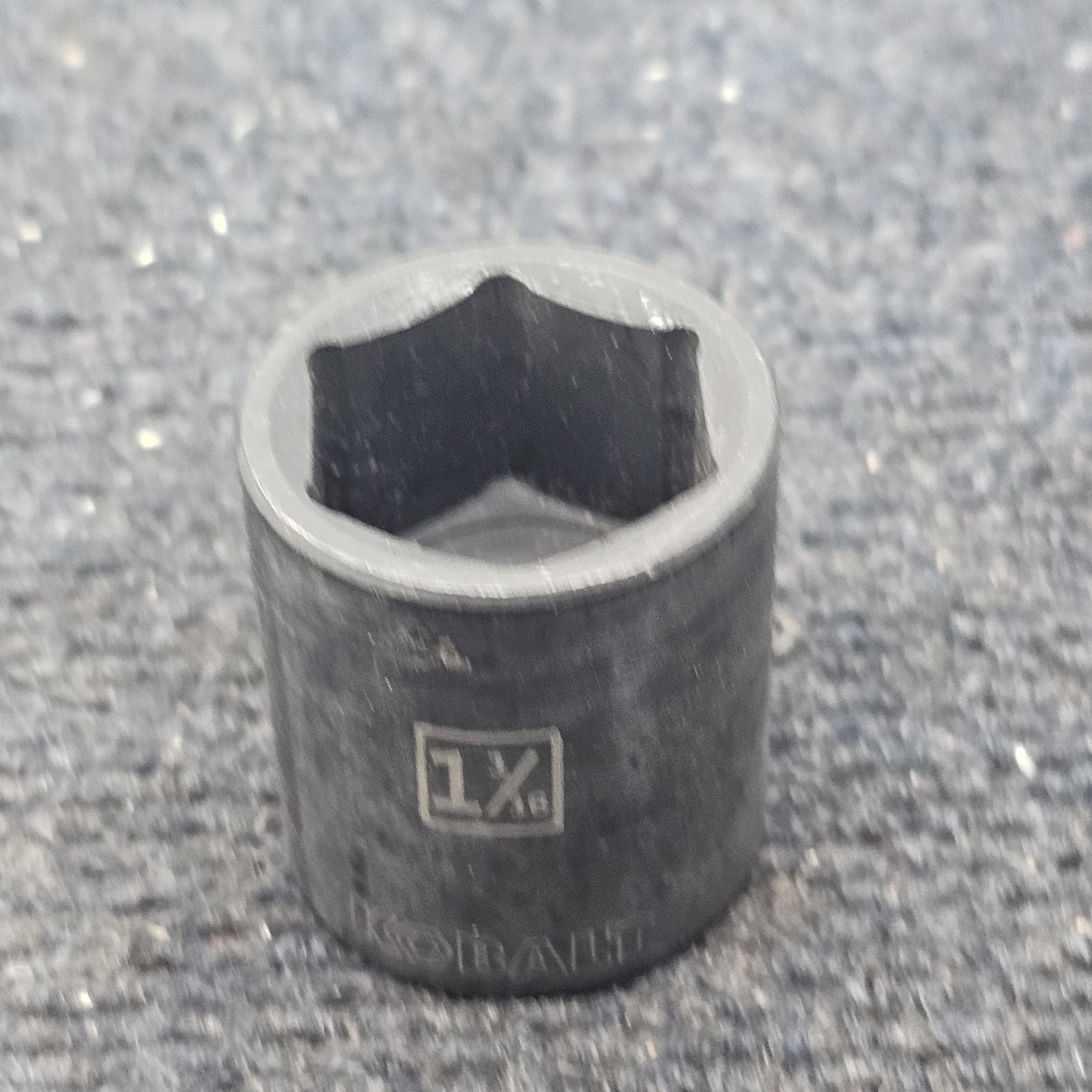 Kobalt 85314: Standard (SAE) 1/2″ Drive 1-1/16″ 6 Point Impact Socket Individual