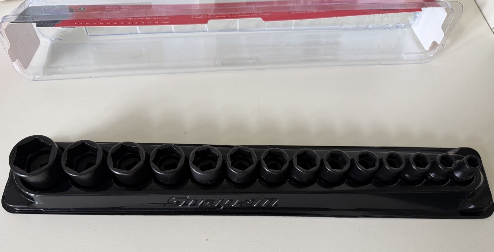 Snap-on 214imfmya 3/8” drive 14 pc shallow impact socket set 8-19,21,24mm
