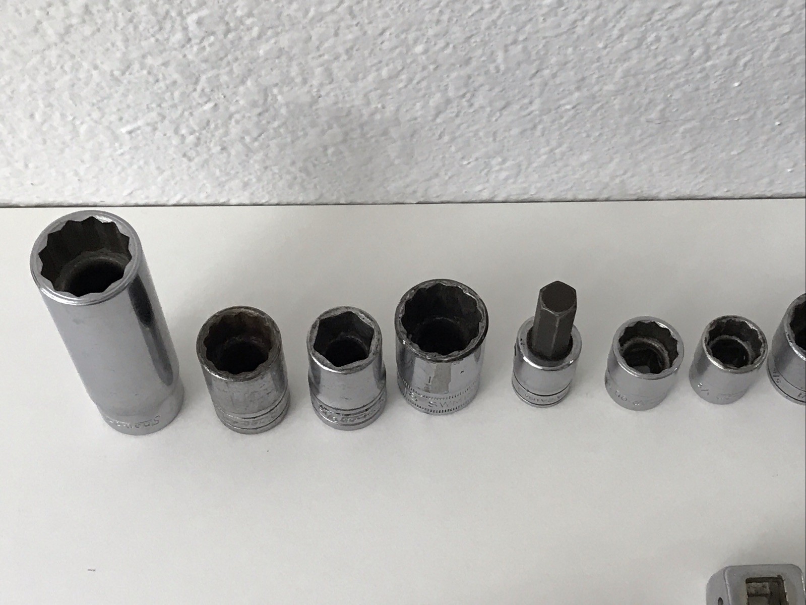 SNAP ON TOOLS- Lot Of 32 PCs Various Impact Swivel Sockets Wrenches