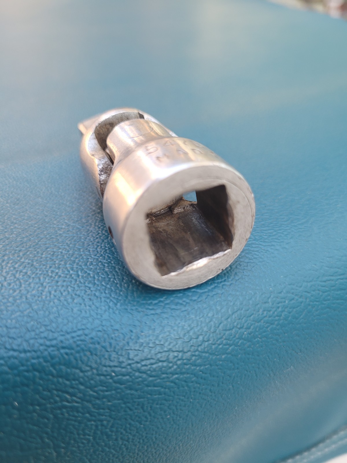 PLOMB Tools 5470 1/2″ Drive Universal Swivel Socket Joint Adapter. USA.