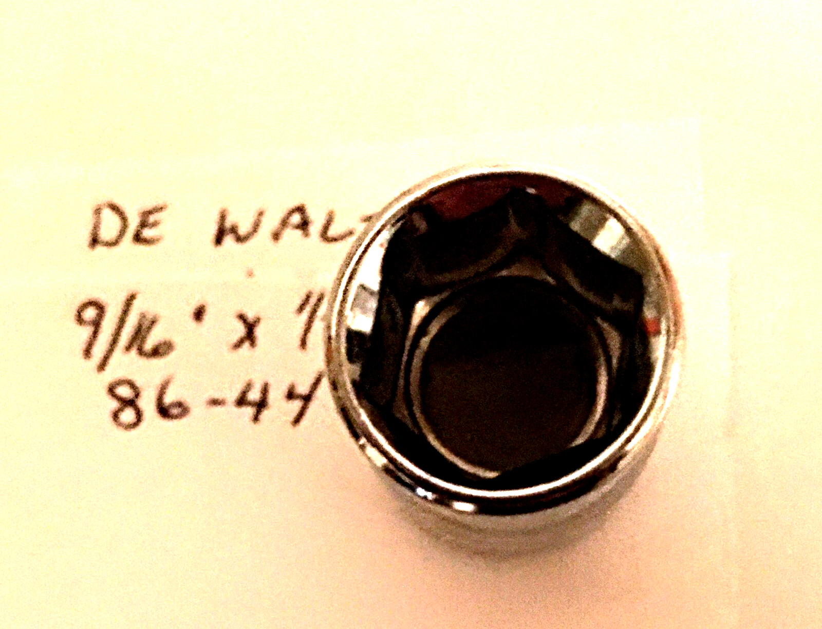 DeWalt 9/16″ x 1/2″ Dr Shallow Polished Chrome Socket 86-445D 6Pt Free Shipping