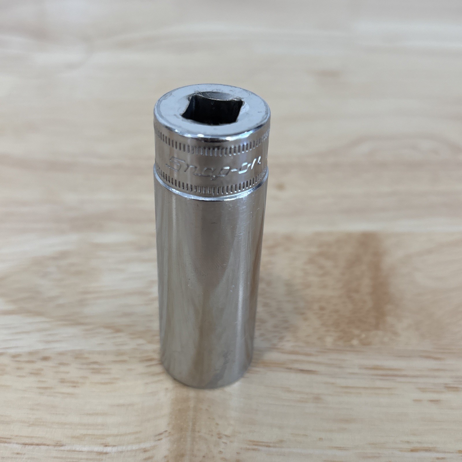 Snap-on SFSM17 3/8″ Drive 17mm Metric 6 Point Deep Chrome Socket