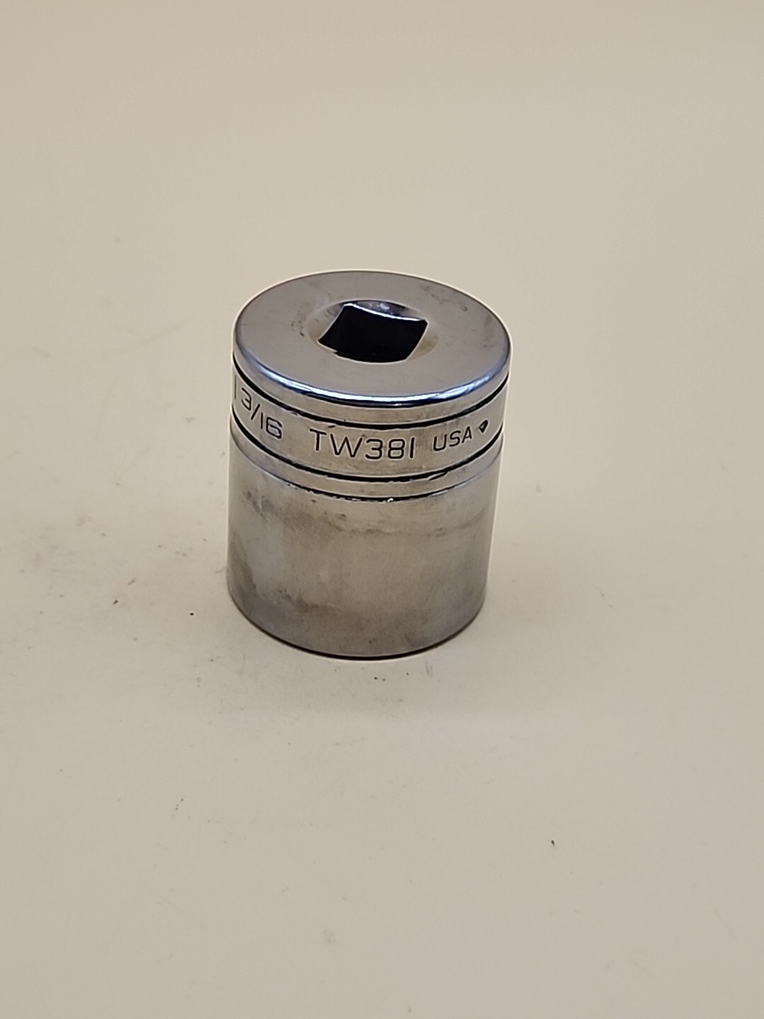 Snap-On Tools USA 1-3/16″ Large SAE 6-Point Shallow Socket – TW381 – 1/2″ Drive