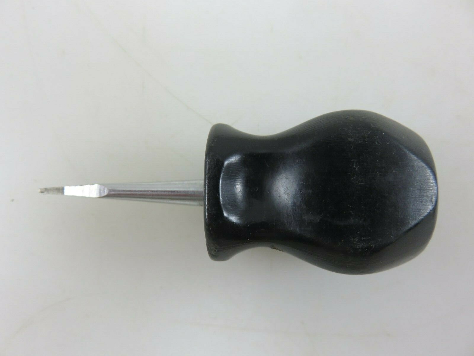 Snap-On SDD1 Stubby Flat Slotted Blade Screwdriver BLACK Hard Handle