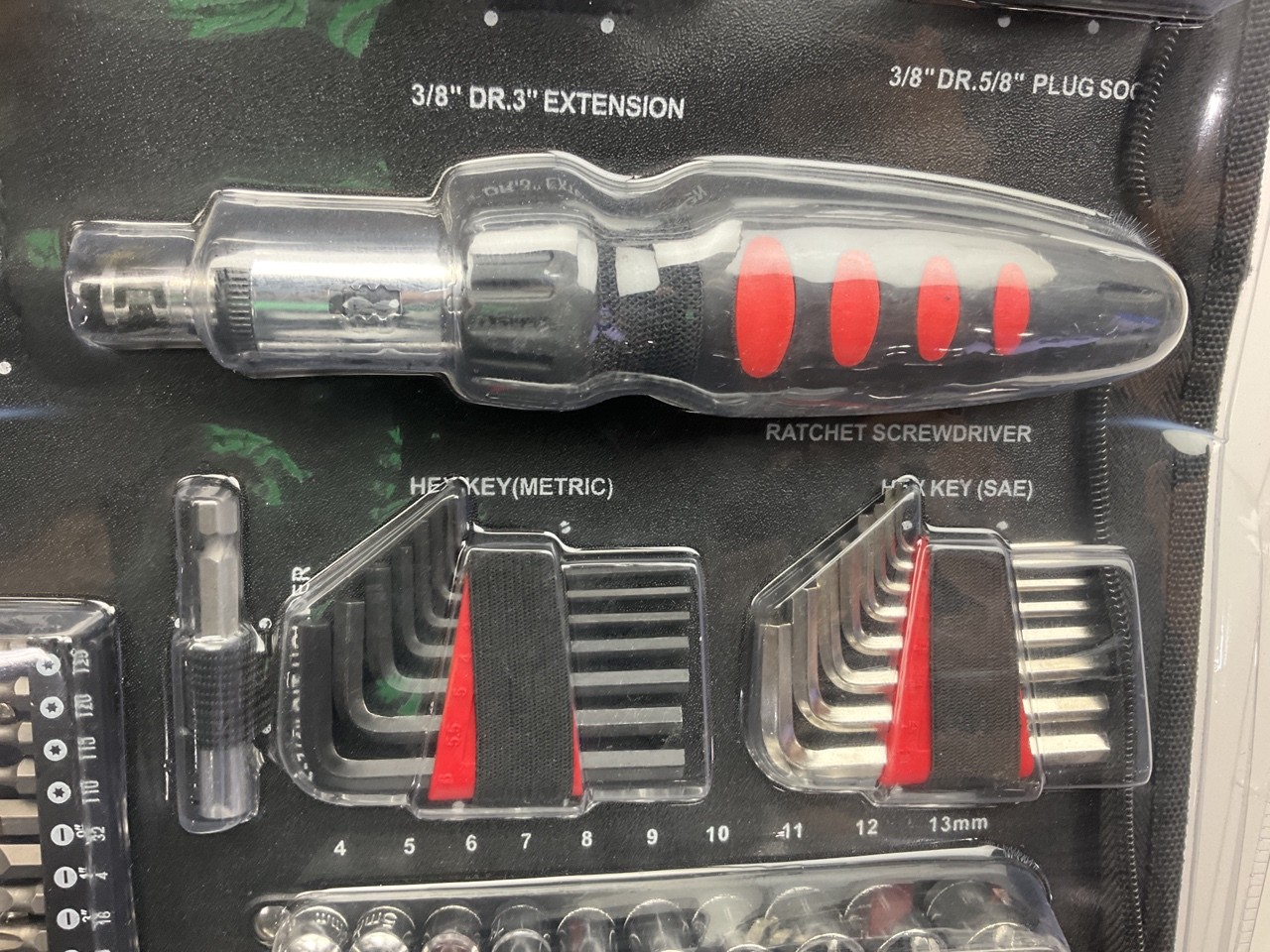 Dura Max UA50032J 86-Piece Tool Ratchet Socket Bit Set W/ 13″ Tool Bag