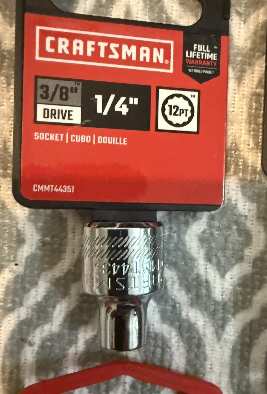 Craftsman 3/8 inch drive ratchet and sockets