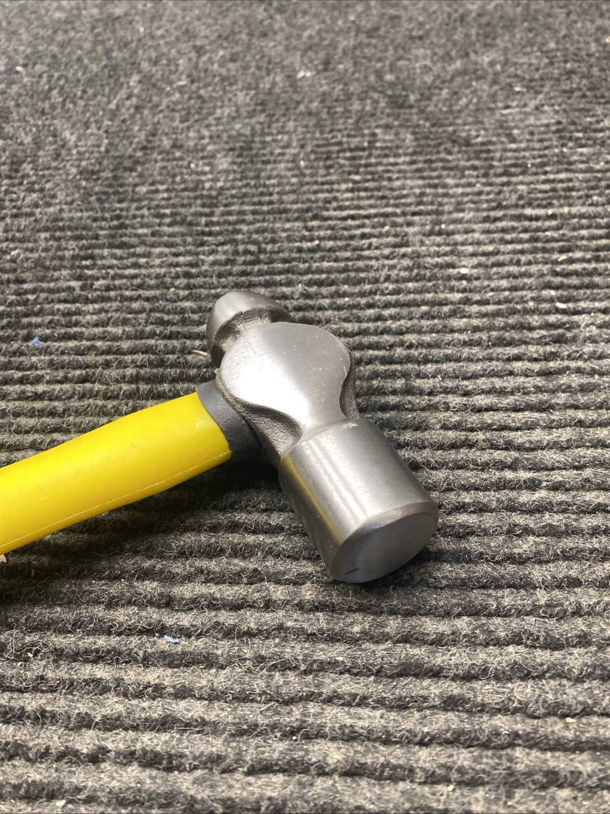 PERFORMANCE TOOL 16oz Ball Pein Hammer (Bulk) WILM7032B