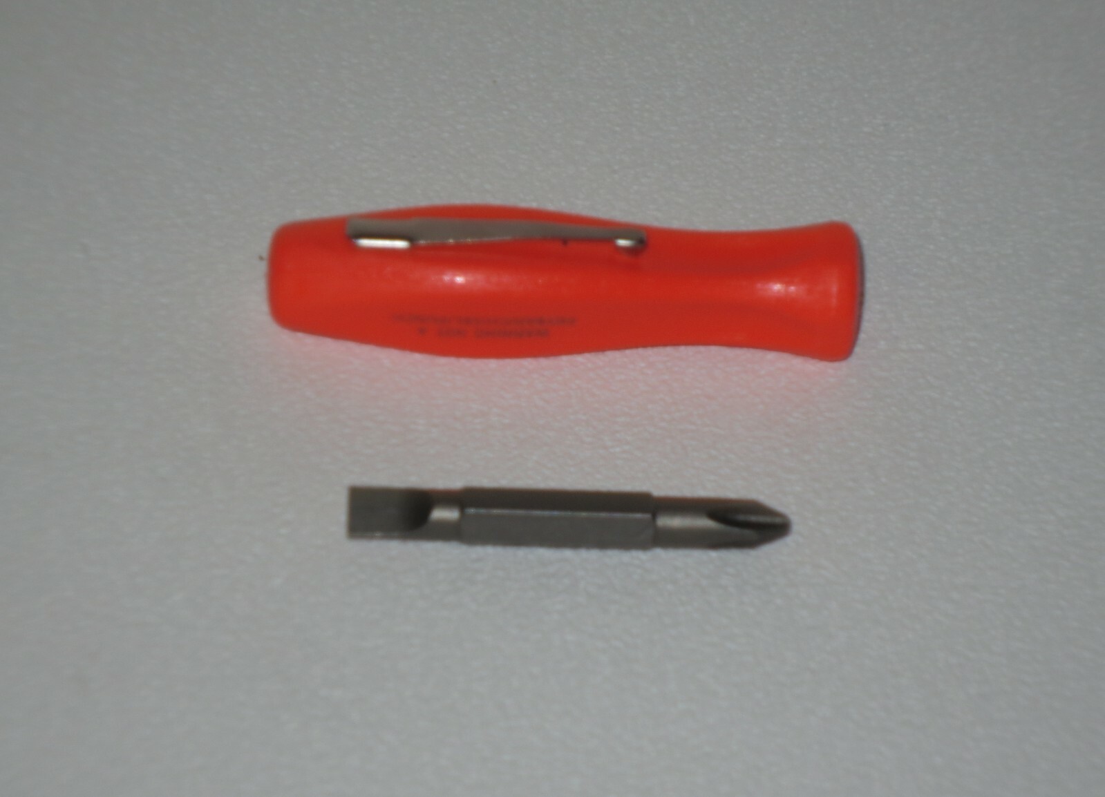 *NEW* Snap-on Pocket Screwdriver SDDDM1AO Reversible Tip *ORANGE* BRAND NEW!