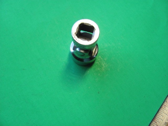 Snap-on Tools FS24 – 3/8″ Drive SAE 3/4″ 6 Point Universal Swivel Socket USA