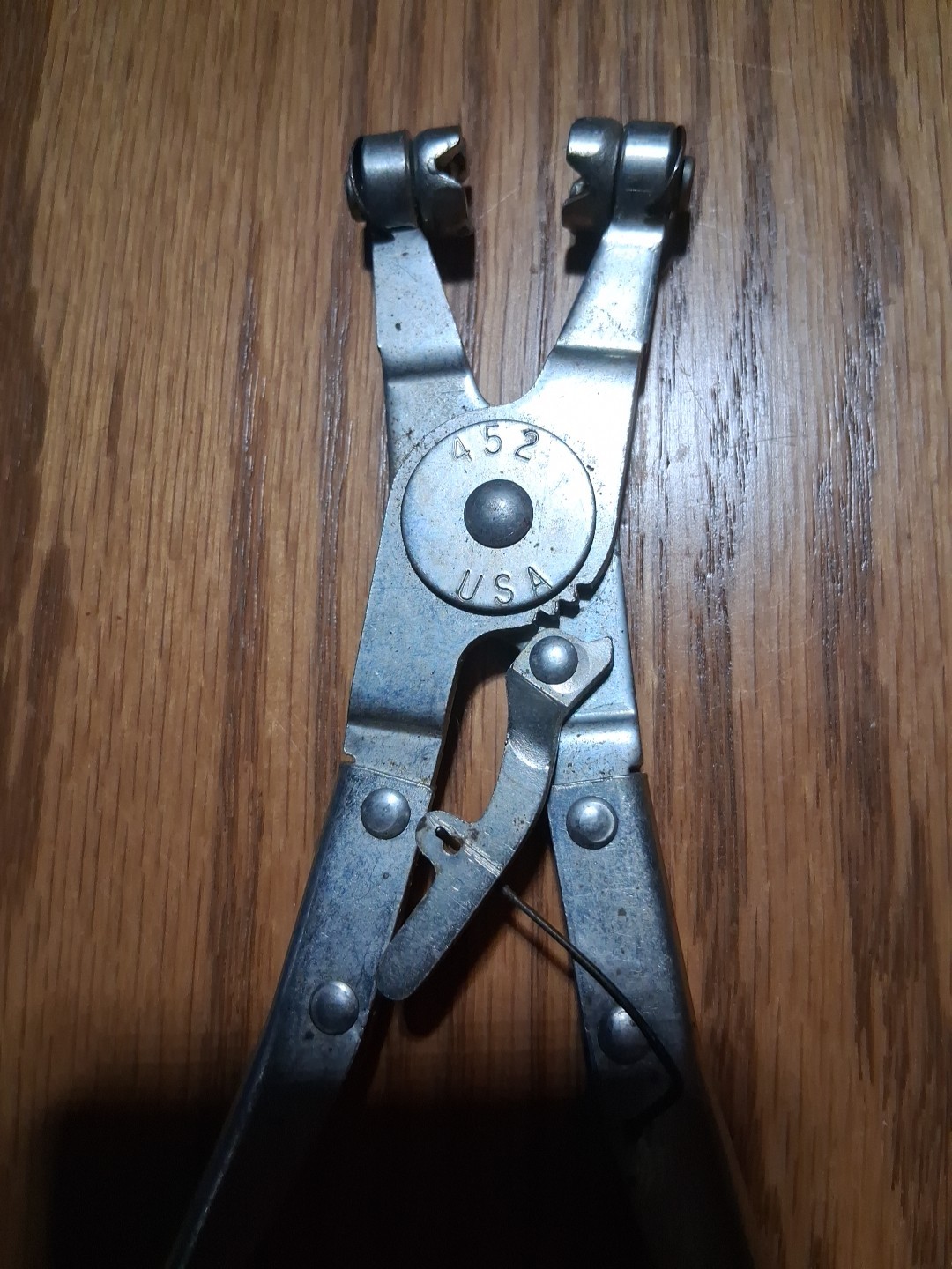 Robinair ? USA Hose clamp pliers #452