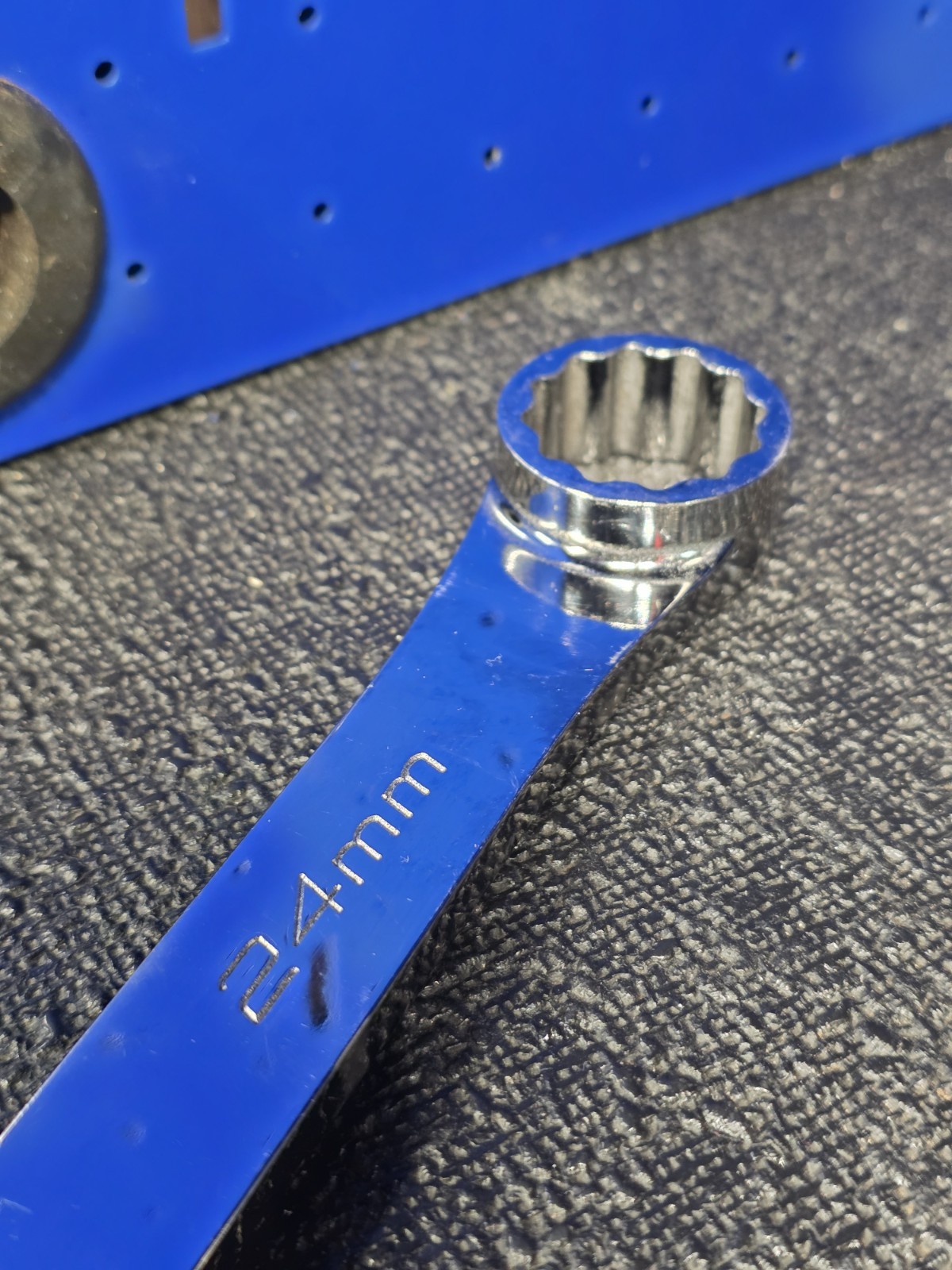Genius Tools 782224L 22mm x 24mm Extra Long 12-Point Double Box End Wrench
