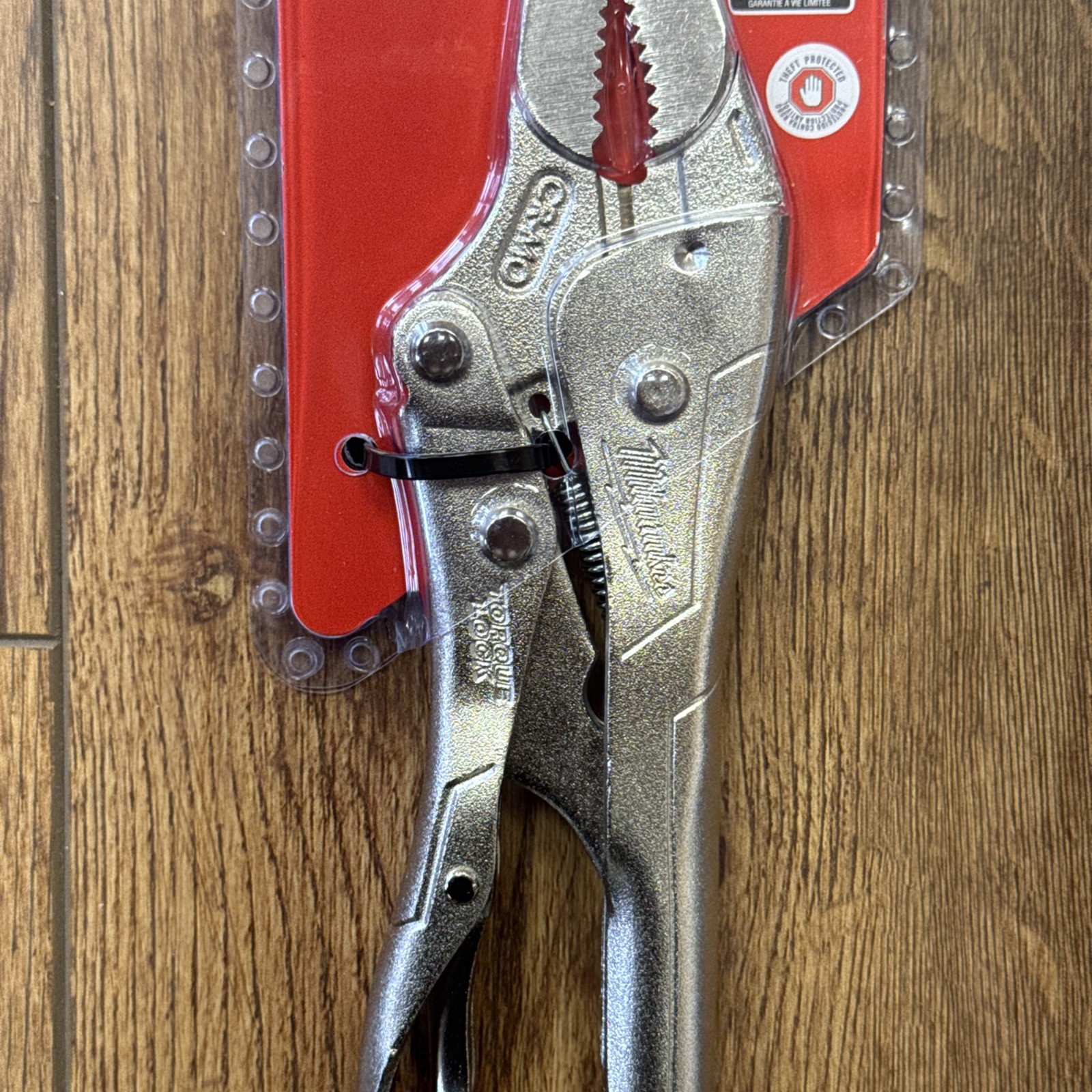 Milwaukee 48-22-3509 – 9″ Inch «Torque Lock» Long Nose Locking Pliers