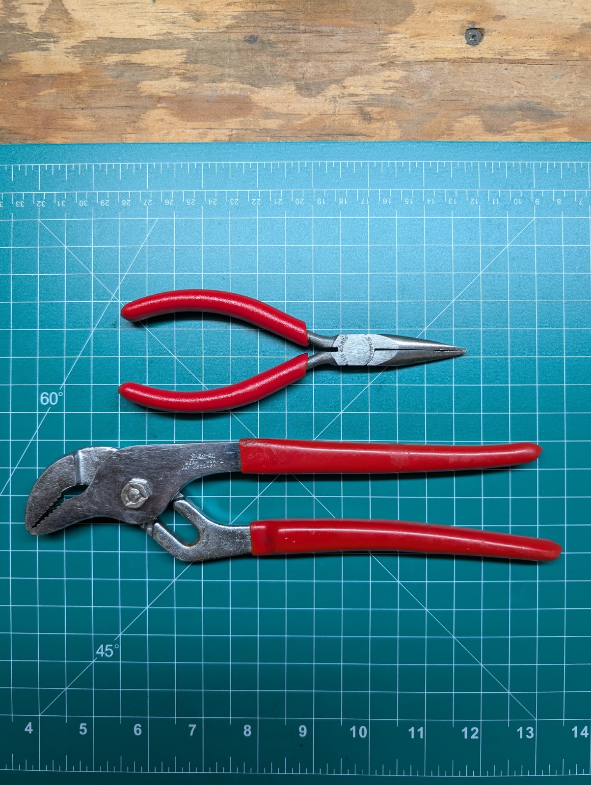 Snap-on Tool Set 91ACP 9″ Adjustable Joint Pliers & 95BCP Needle Nose Pliers USA