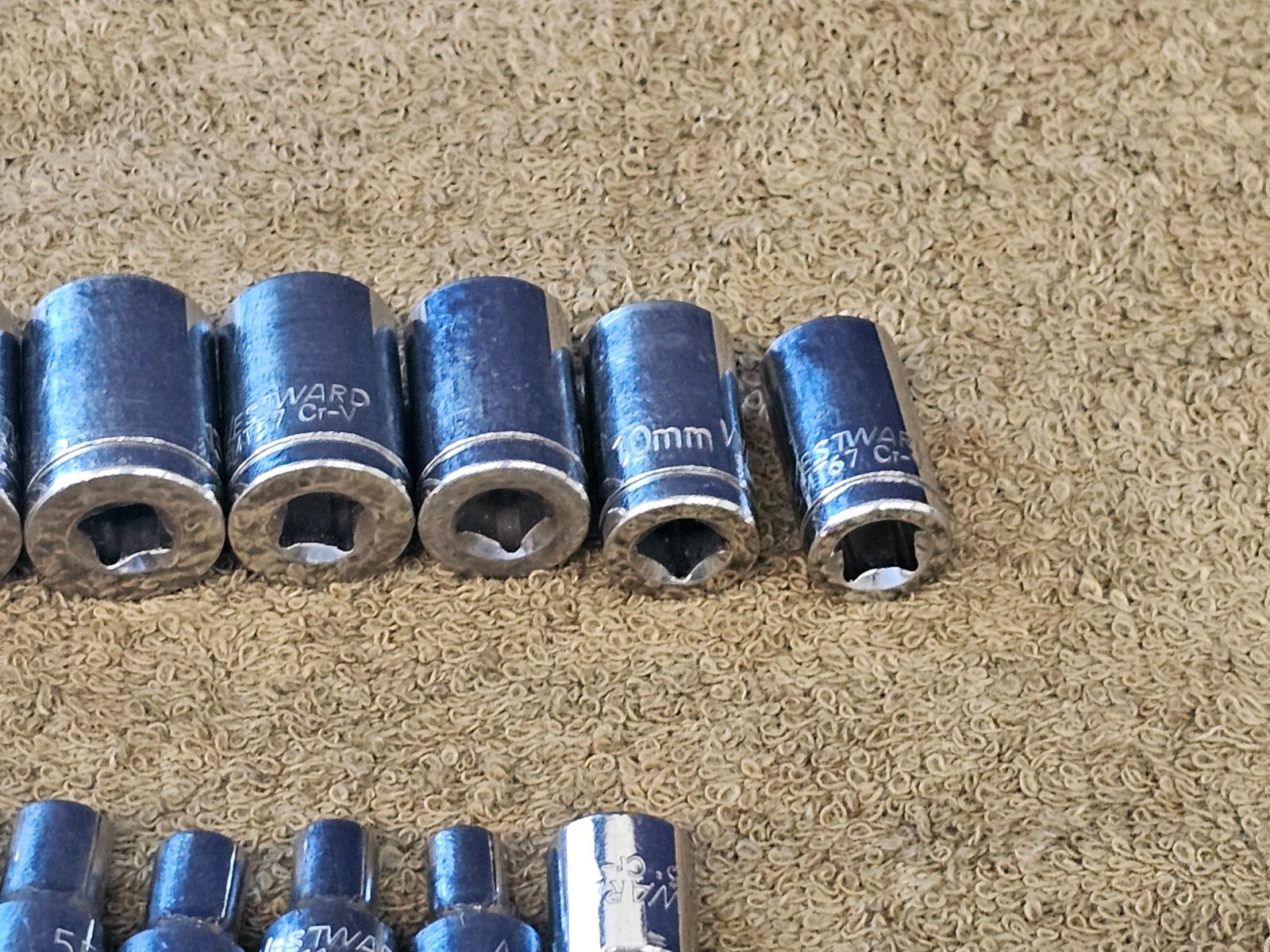 15 Westward Sockets 1/4 Drive 15 14 13 12 11 10 9 8 7 6 5.5 Adapter Metric Set