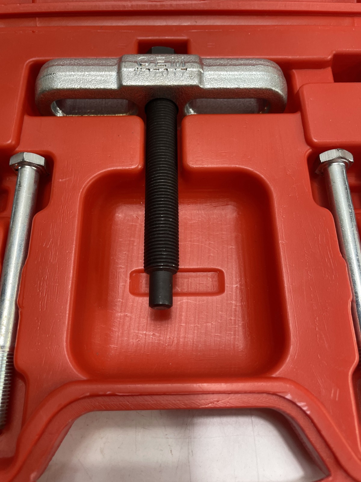 OEM Tools 27017 Steering Wheel Puller Set w Case Removal Automotive Repair Tool