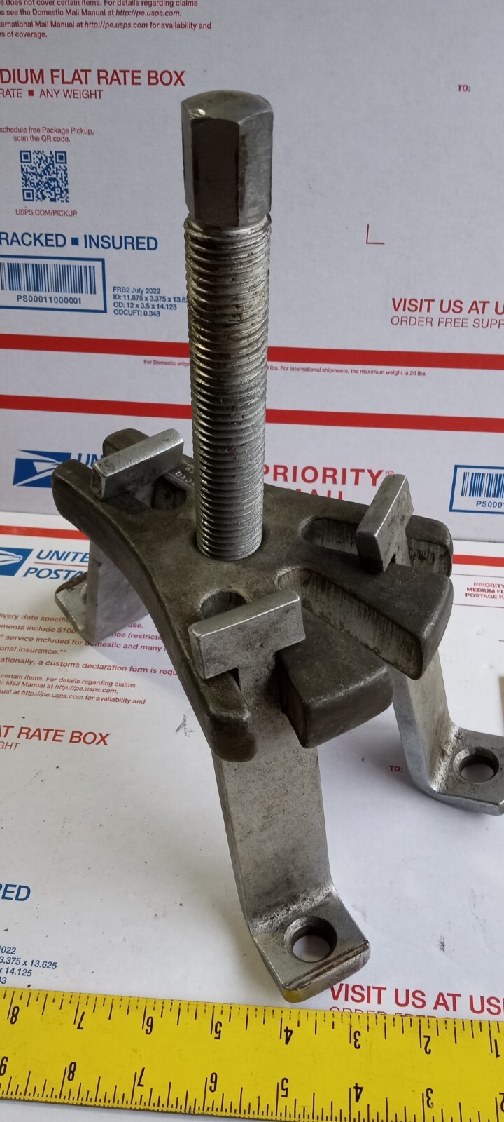 PROTO HEAVY DUTY HUB PULLER 9-46642 3 ARM HUB & WHEEL STRIKER MADE IN USA