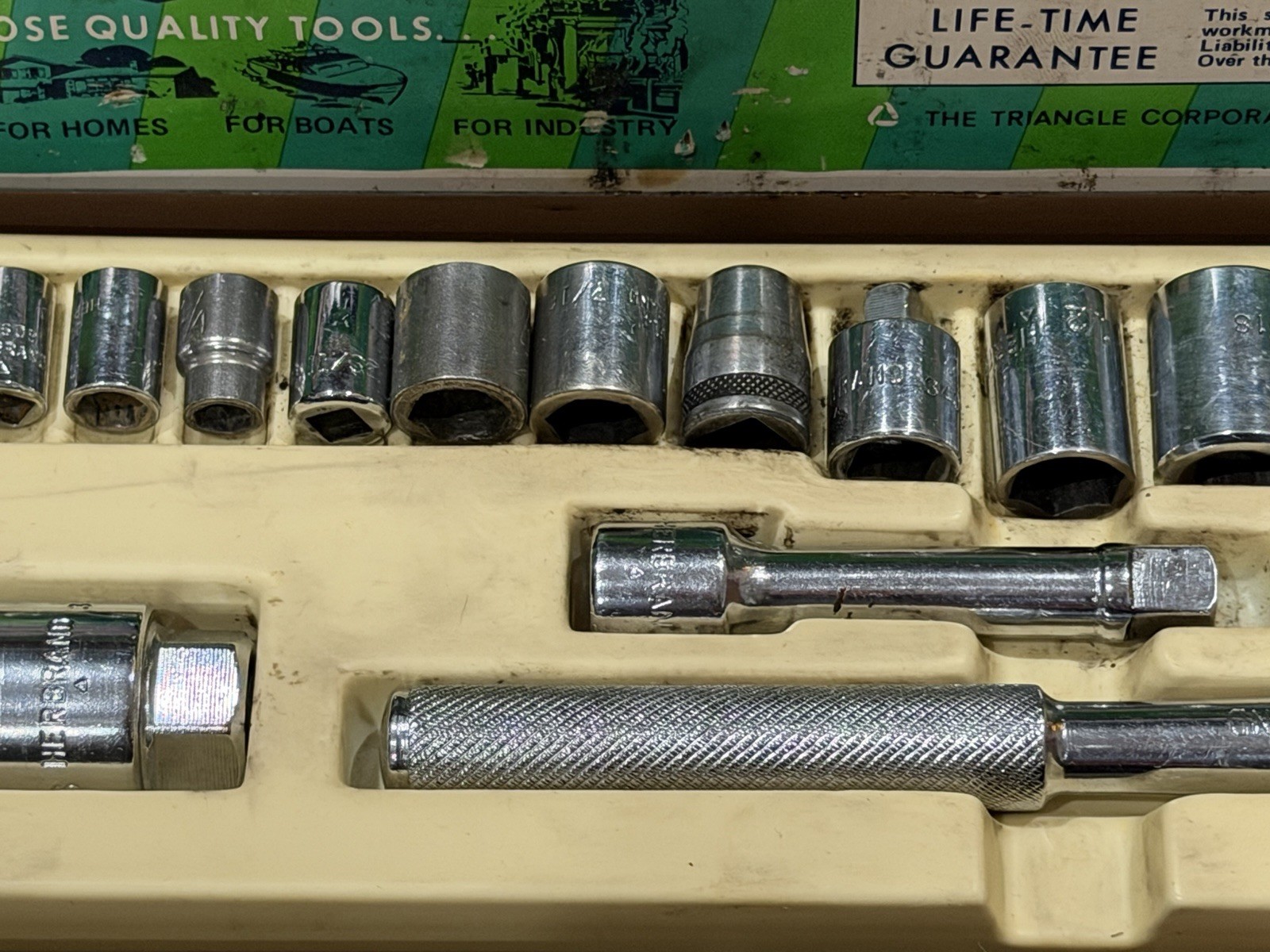 VINTAGE Herbrand 19PC 1/4” & 3/8″ Chrome Plated Drive Socket Set (09019)/USA