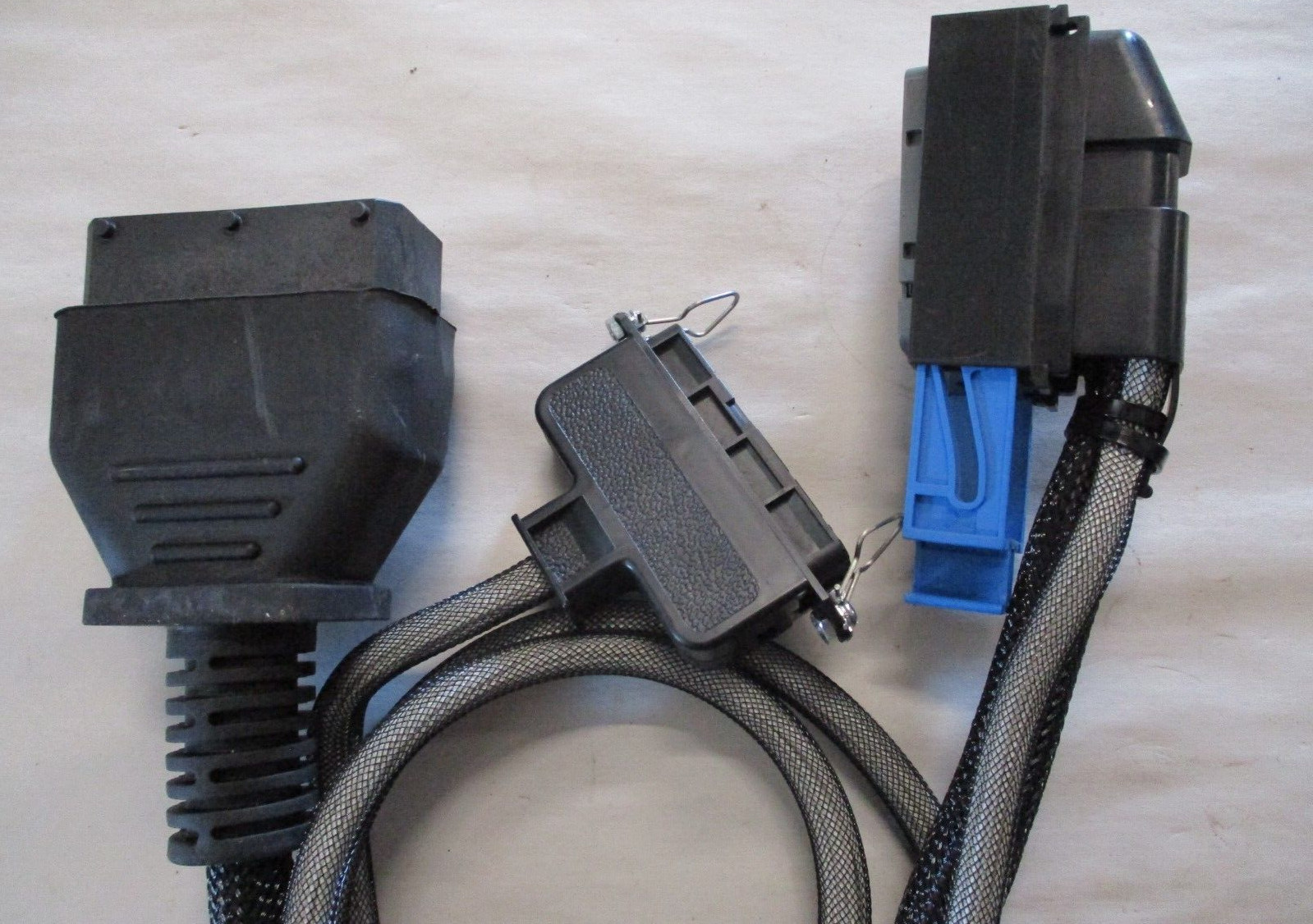 KENT MOORE TOOL J-39700-530 BREAKOUT BOX ADAPTER