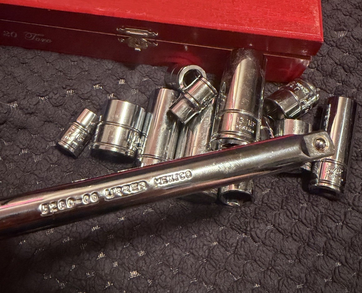 Urrea Socket Set Of 12 – 6 Pt- With Extension 3/8 » – 13 Total Pcs