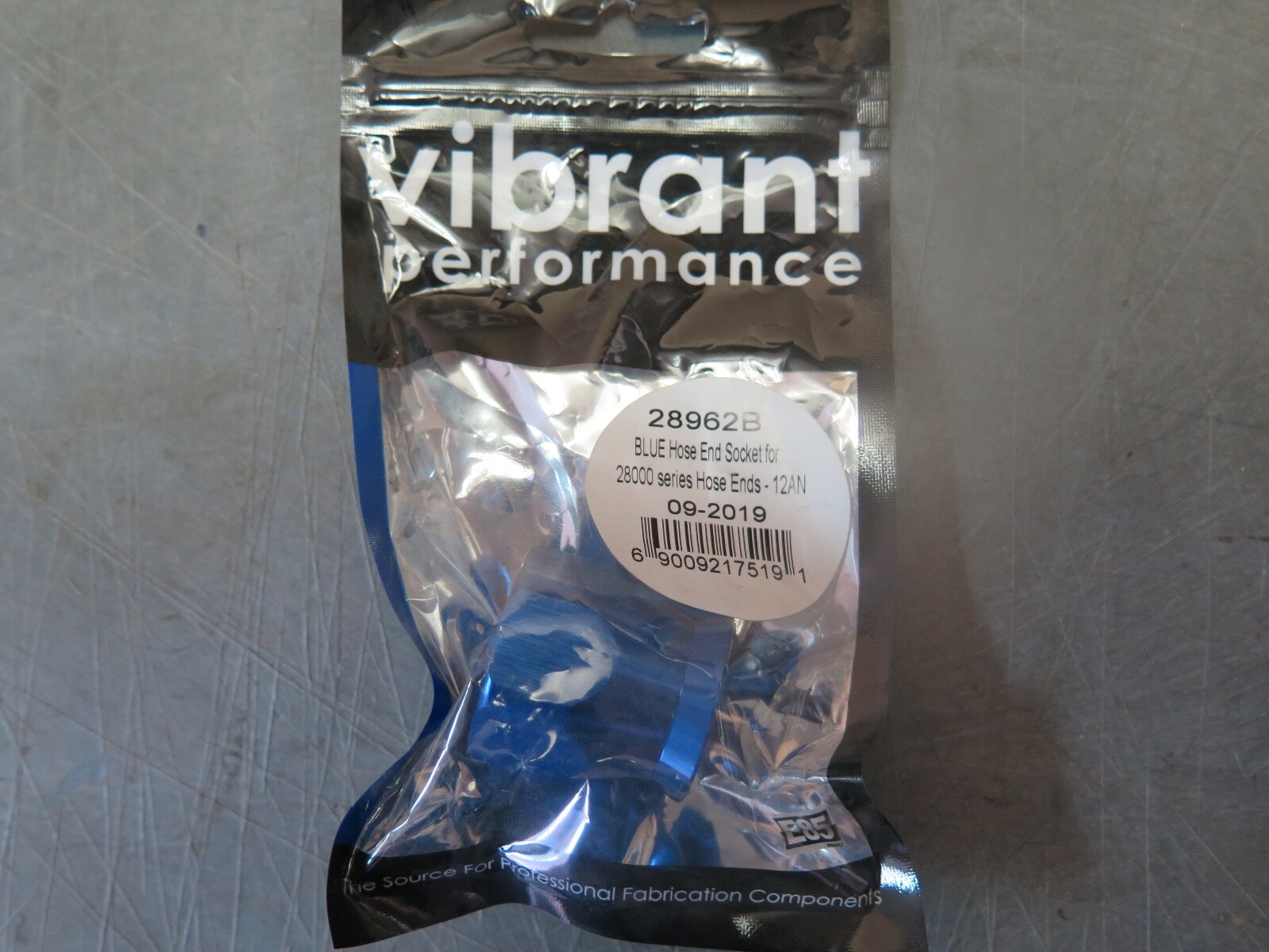 Vibrant Performance 28962B Blue Hose End Socket 12AN (3D1-3-1)