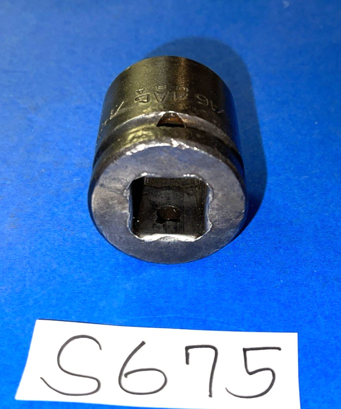 MAC TOOLS 3/4 DRIVE BUDD WHEEL IMPACT SOCKET 13/16 SQUARE