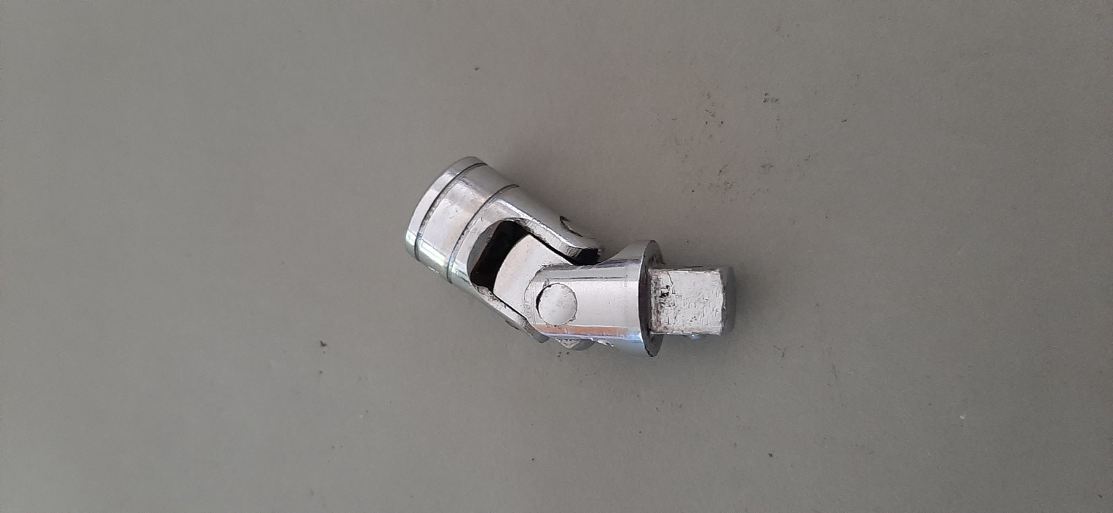 Snap-on Tools USA 3/8″ Drive Chrome Universal Swivel Socket Extension FU8A 627