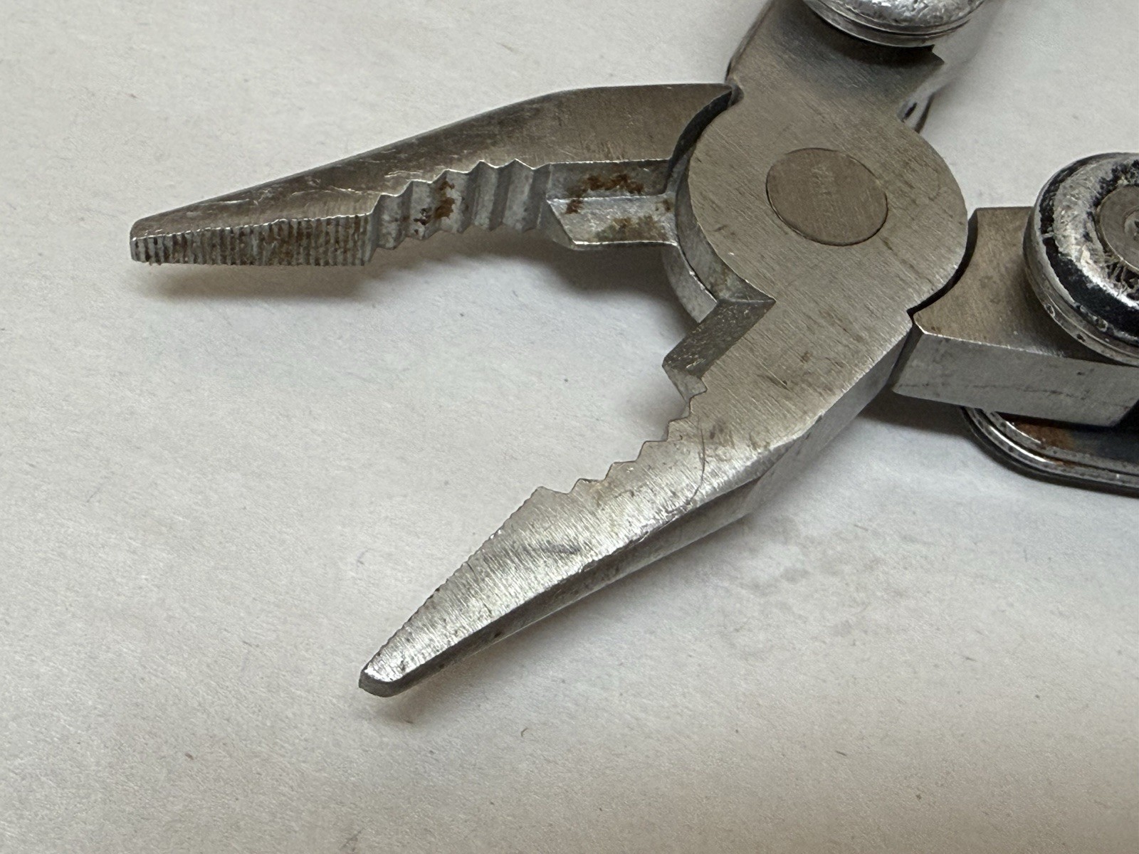 Snap-On Needle Nose Pliers Black Multi Tool Knife