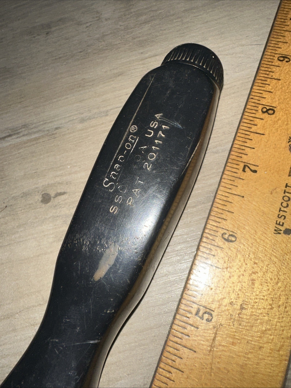Snap On Magnetic 1/4″ Hex Screwdriver Black Hard Storage Handle SSDM40A. No Bits
