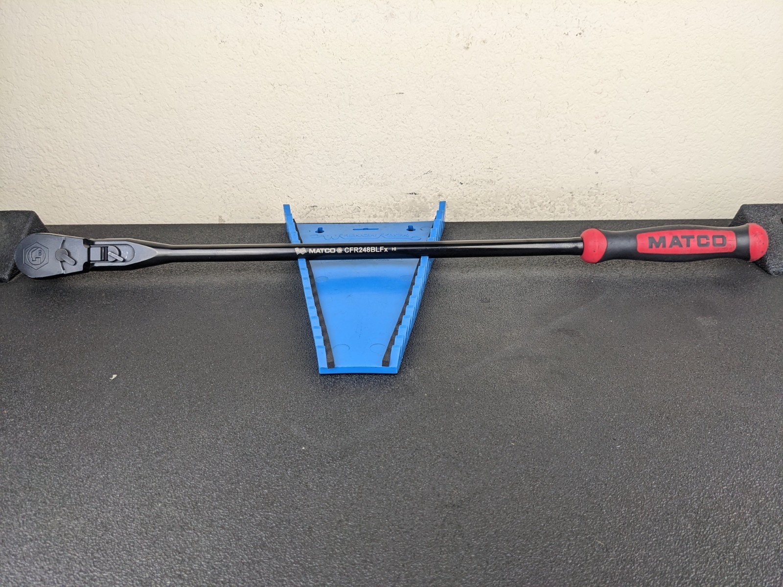 #bo024 Matco Tools 1/2″ Locking Flex X-Long Ratchet CFR248BLFx RED